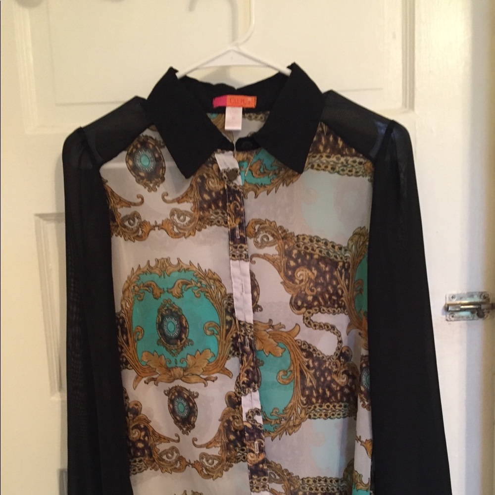 Long sleeved patterned